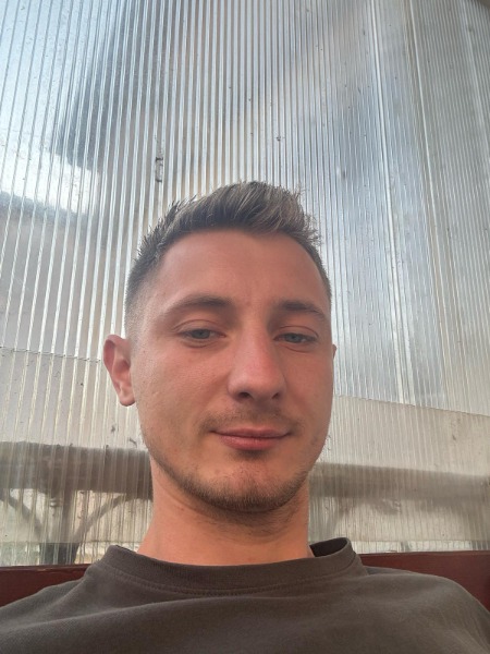 Video Chat Stories - @edibroto (Edi Broto): Hi any girl?